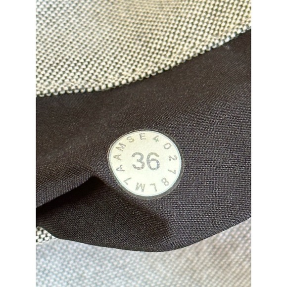 Lululemon Commission Short Relaxed *Qwick Oxford 11" - Picture 6 of 6